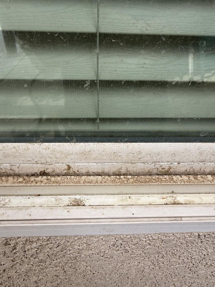 Window Cleaning job in Adelanto, California
