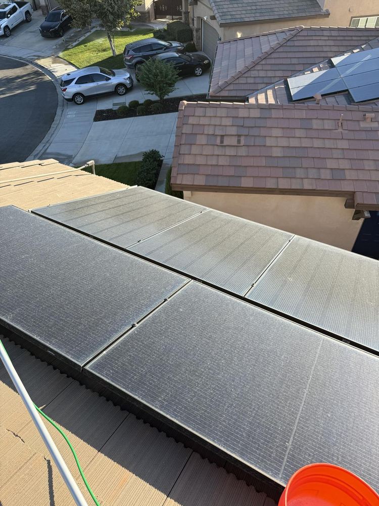 Solar Panel Cleaning job in Hesperia, California